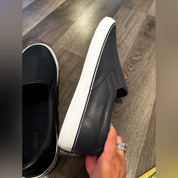 Express Black Slip-On Loafers for Men boat shoes casual minimalist neutral - Picture 11 of 11